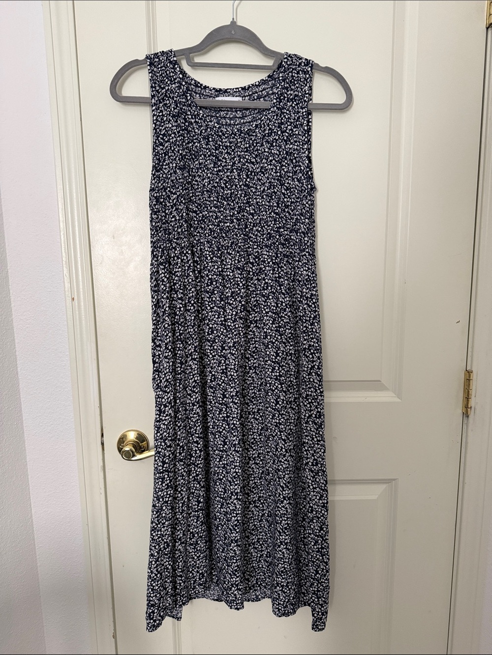 croft & barrow Navy and White Floral Sleeveless Midi Dress